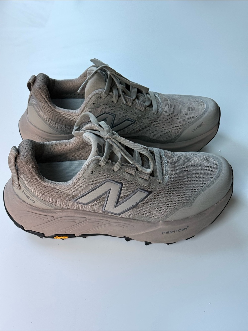 New Balance Hierro Trail running shoe taupe/gray